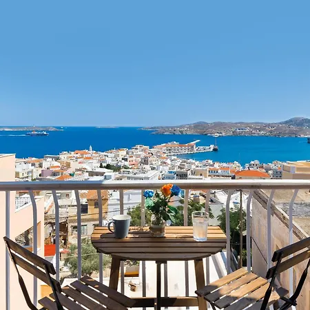 Apartment The Loft Hut Ermoupoli