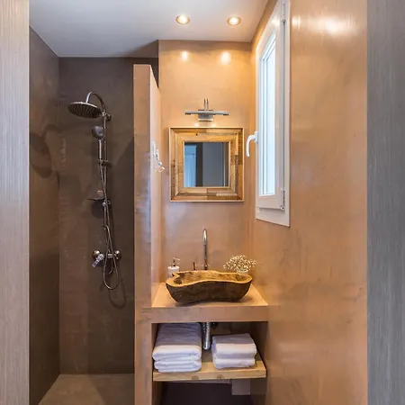 The Loft Hut Apartment